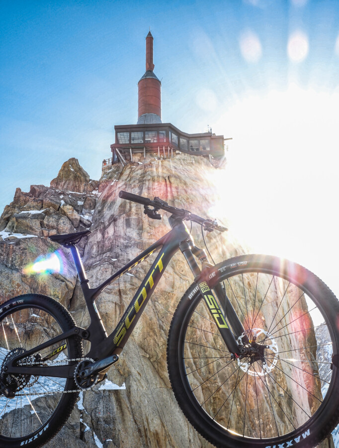 Signature au sommet pour Scott et la MB Race !