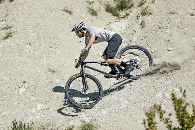 Rocky Mountain Element Carbon 90 : le meilleur des 2 mondes ?