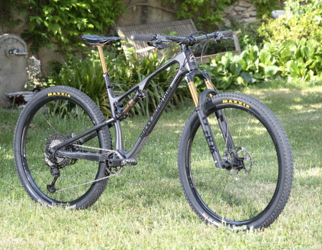 rocky mountain element carbon 90