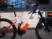 Un VTT-AE aux couleurs du XV de France