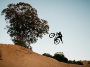 Vidéo : « Fuck around and.. »