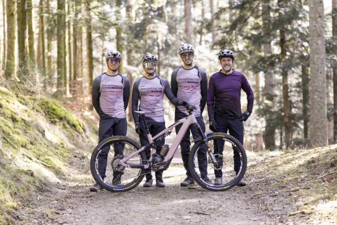 Adrien Dailly rejoint le Moustache SR Suntour Team
