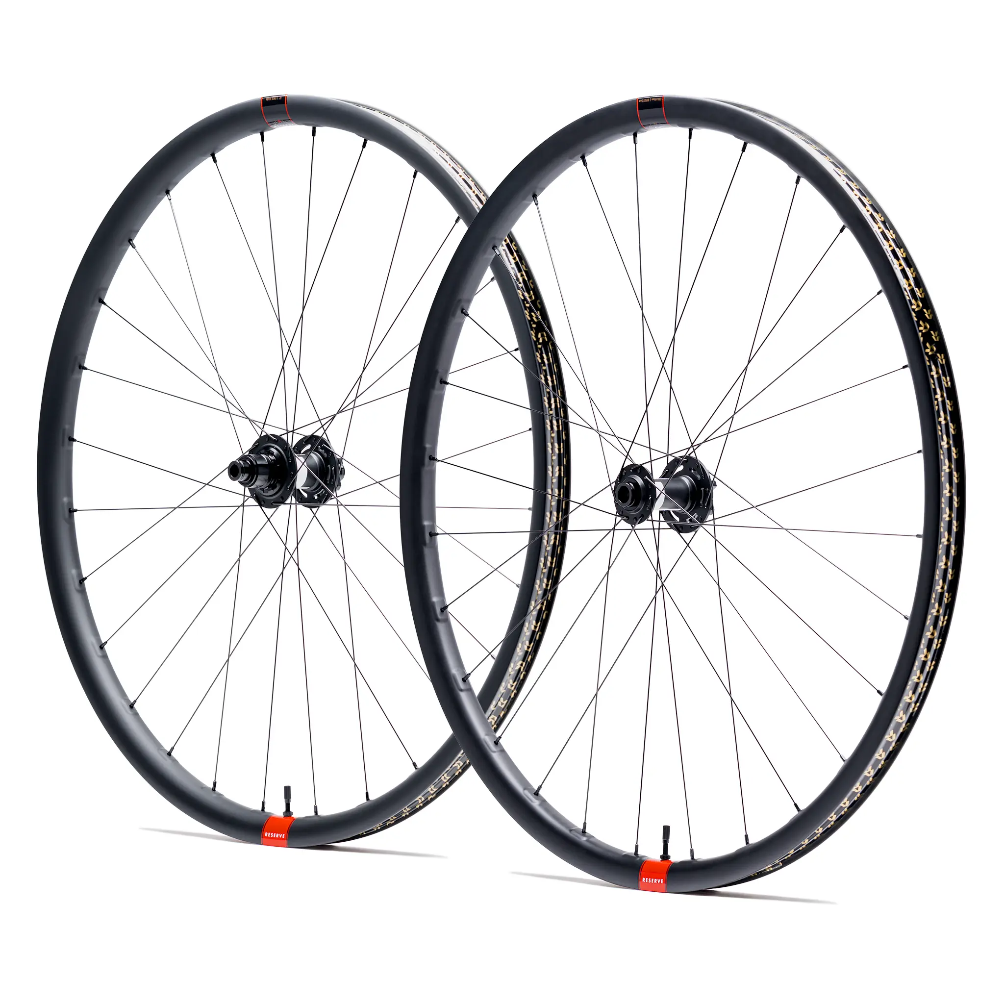 Reserve_MTB_30XC-32in_1_Staggered